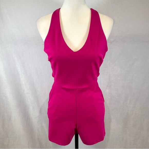 Crystal Sky pink cross open back romper with pockets size small NWOT - Picture 2 of 7